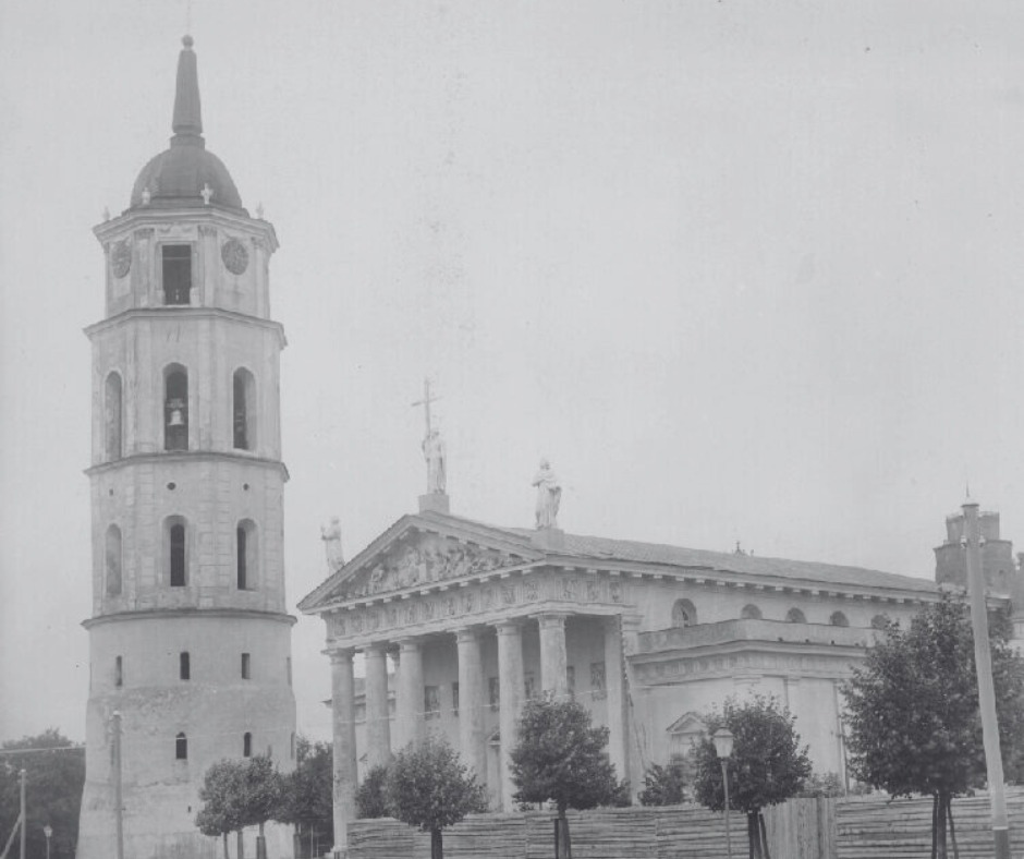 Šeima, kuri daugiau nei pusę amžiaus rankomis sukdavo Lietuvos laiką